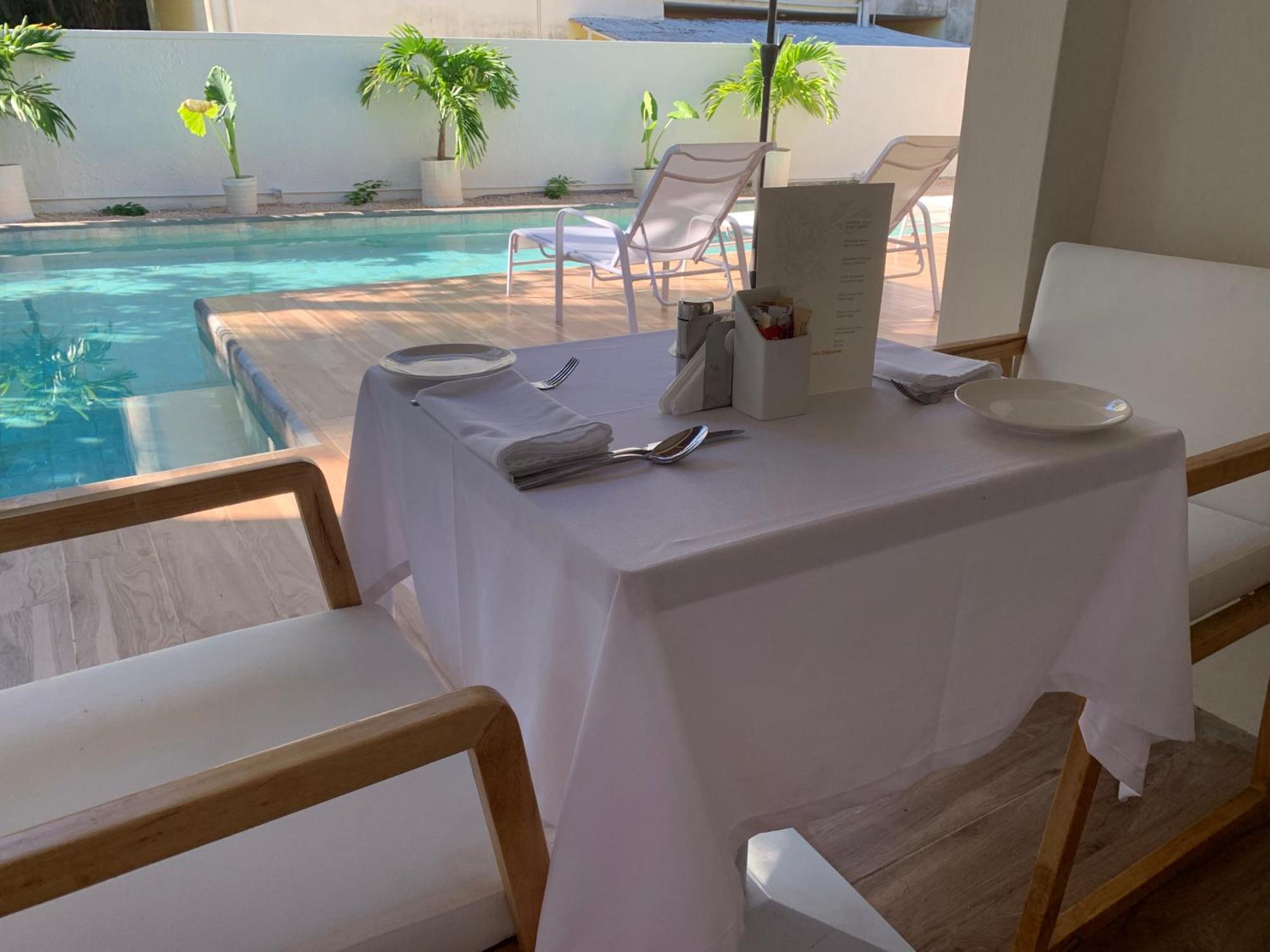 Le Clos Des Bains Mauritius Blue Bay Exteriör bild